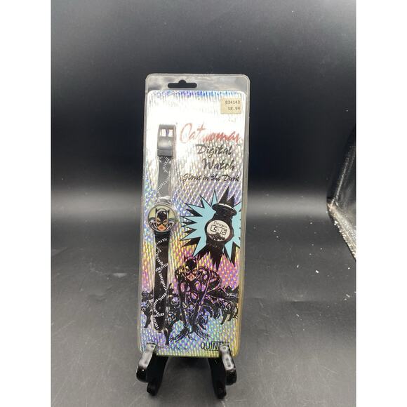 Catwoman Digital Watch Glow In the Dark Sealed Package Quintel 1991 DC Comics - Picture 1 of 13